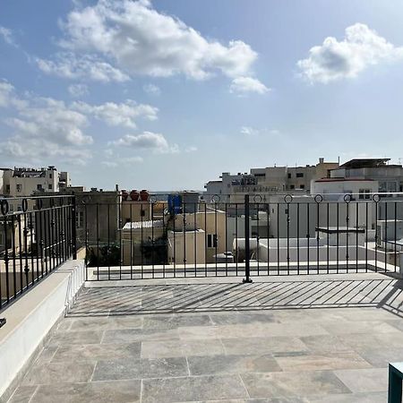 Beautiful 4-Bedroom Townhouse In Слима Экстерьер фото